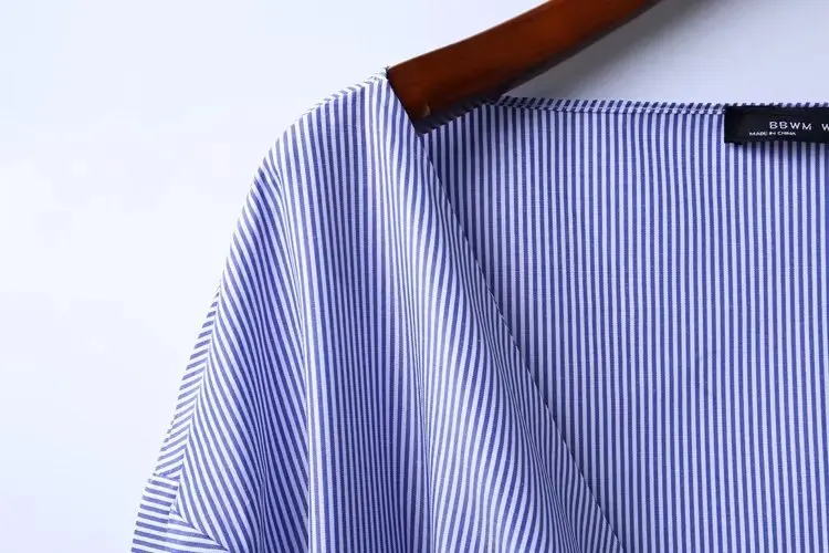 Fashion women BB50-7438 European fashion style and kimono striped Embroidery Shirt |