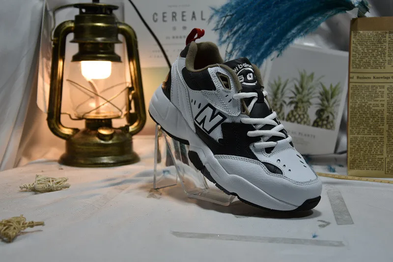 Black NEW BALANCE 608 Iu Men Women Sneakers Running Shoes 4 Color Retro Shoes For Fashion NB608 Leather Breathable 36-44 - Цвет: Black