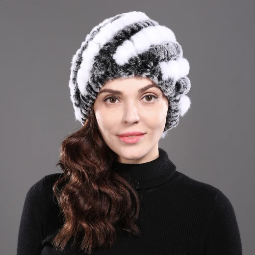 grey white Горячая Для женщин из меха кролика меховая шапка зимняя кроличий мех шапочки Кепки в полоску с помпоном в виде цветка из лисьего меха Теплый вязаный натуральный мех Кепки s - Цвет: grey white