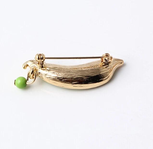 Милая брошь золотого цвета в корейском и японском стиле с зеленым горошком