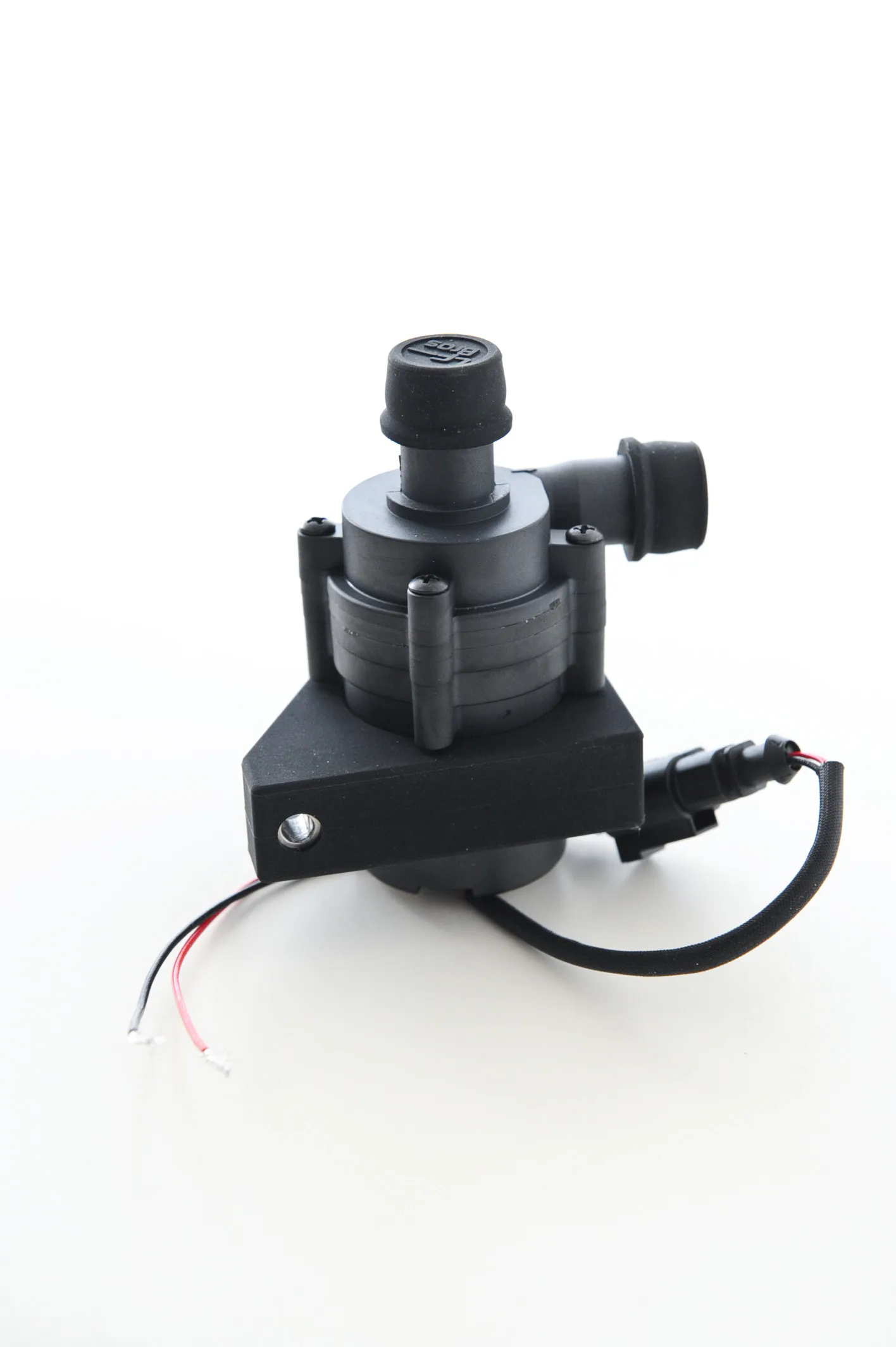 12V Авто теплого воздуха принудительная циркуляция водяного насоса автомобиля радиатора Бесщеточный насос работающий на постоянном токе