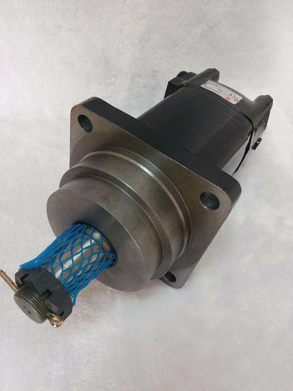 

HYDRAULIC DRIVE MOTOR 105-1001-006 2000 SERIES