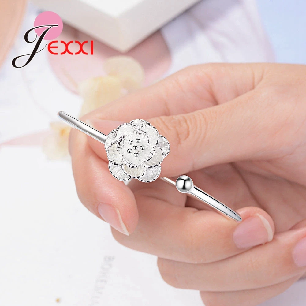 

Exquisite Shining Flowers Shaped with Silver Ball 925 Sterling Silver Opening Bracelets Bangles For Women Bridal Accessory