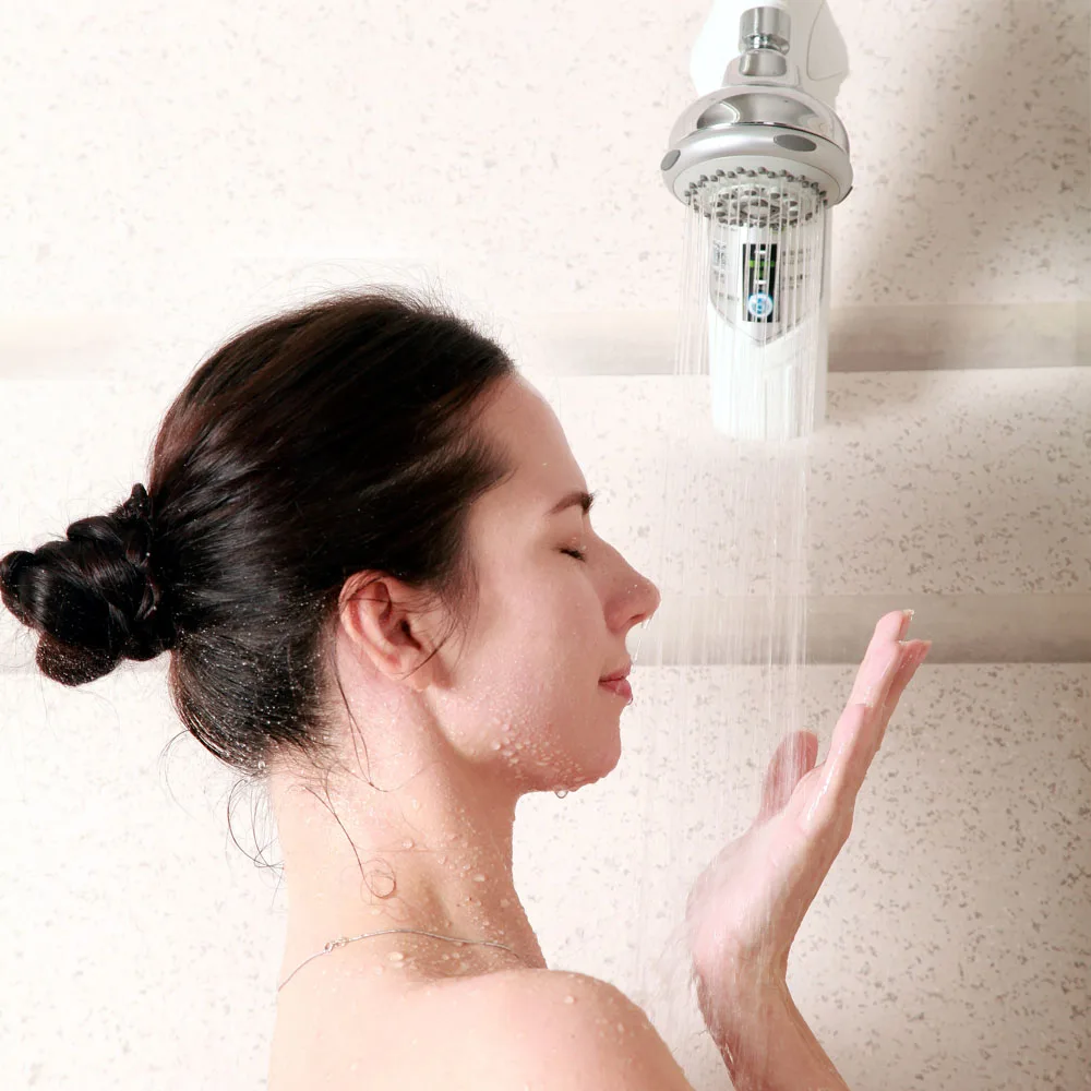

Shower head with filter L720-H