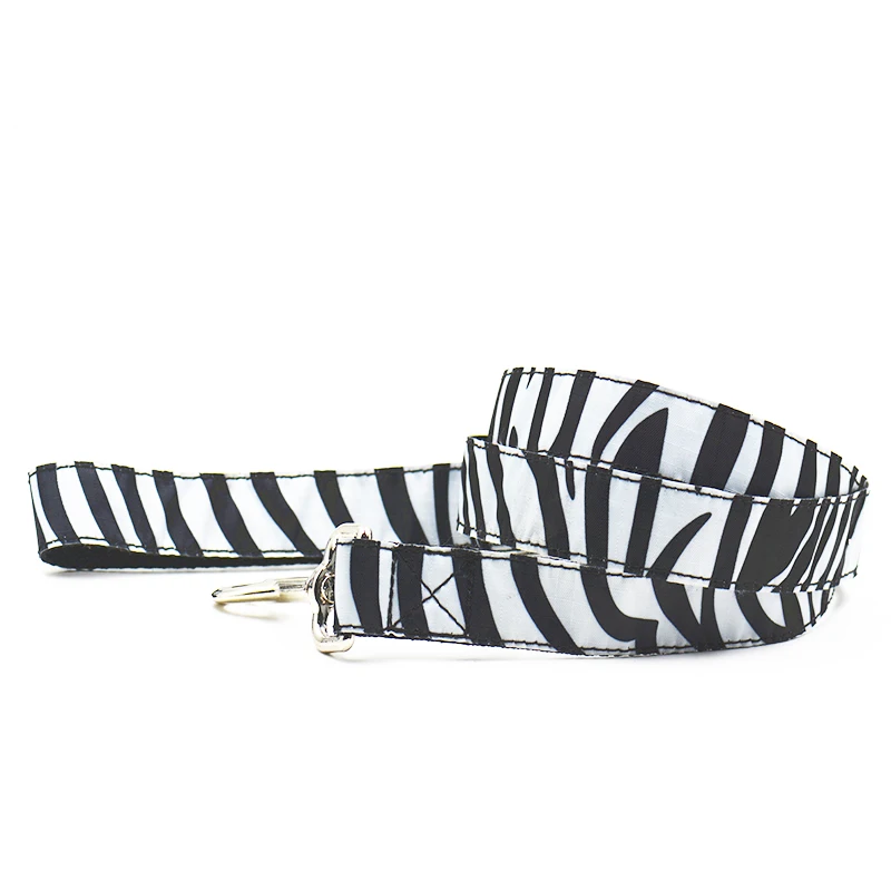 Нейлоновые зебры Стиль щенка собаки ошейник и поводок Регулируемый для питомцев
