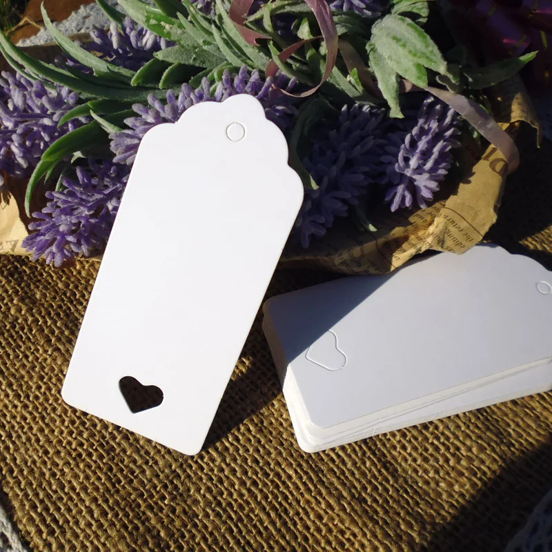 

100pcs Romantic Love Heart Bookmark White Blank Goldenrod Tags With Heart Hollowed Hole Price Label DIY Hang Tag Gift Tag 4X9cm