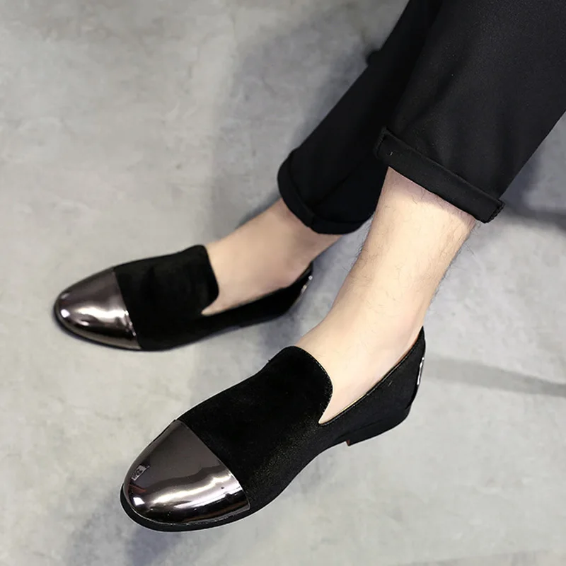 

2019 Cool Young Men Shoes Soft Flock Brogue Shoes Man Loafers Men Casual Shoes Fashion Male Footwear Black Red Blue A1596