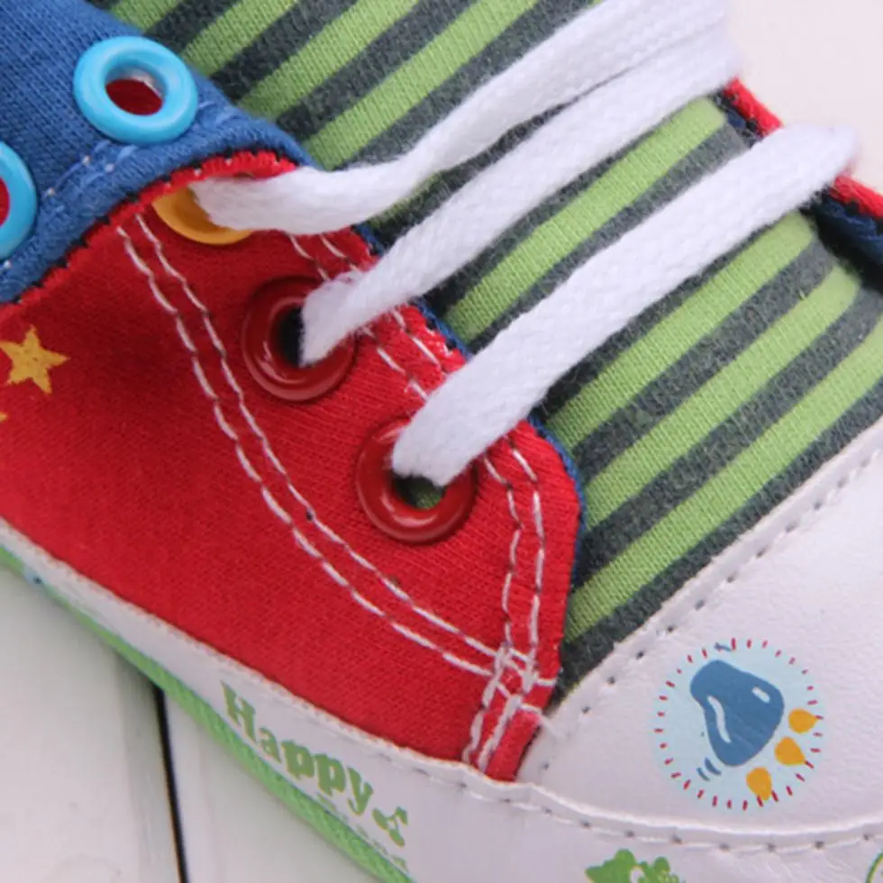 Симпатичные детские ботинки с мультяшным принтом повседневные Нескользящие