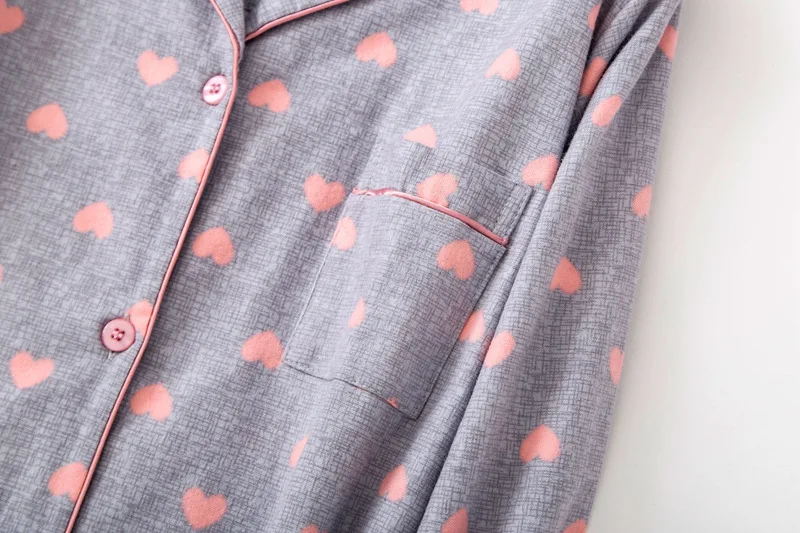 Простая Ночная рубашка большого размера с красным сердечком серый цвет весеннее