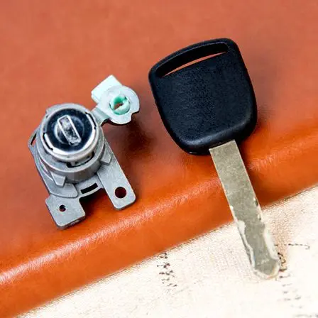 Конкурентоспособная цена цилиндрический Левый дверной замок розничная продажа