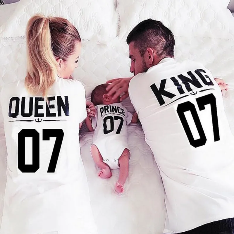 King queen/Одежда для пар футболка дочки и сына одинаковые комплекты семьи одежда на