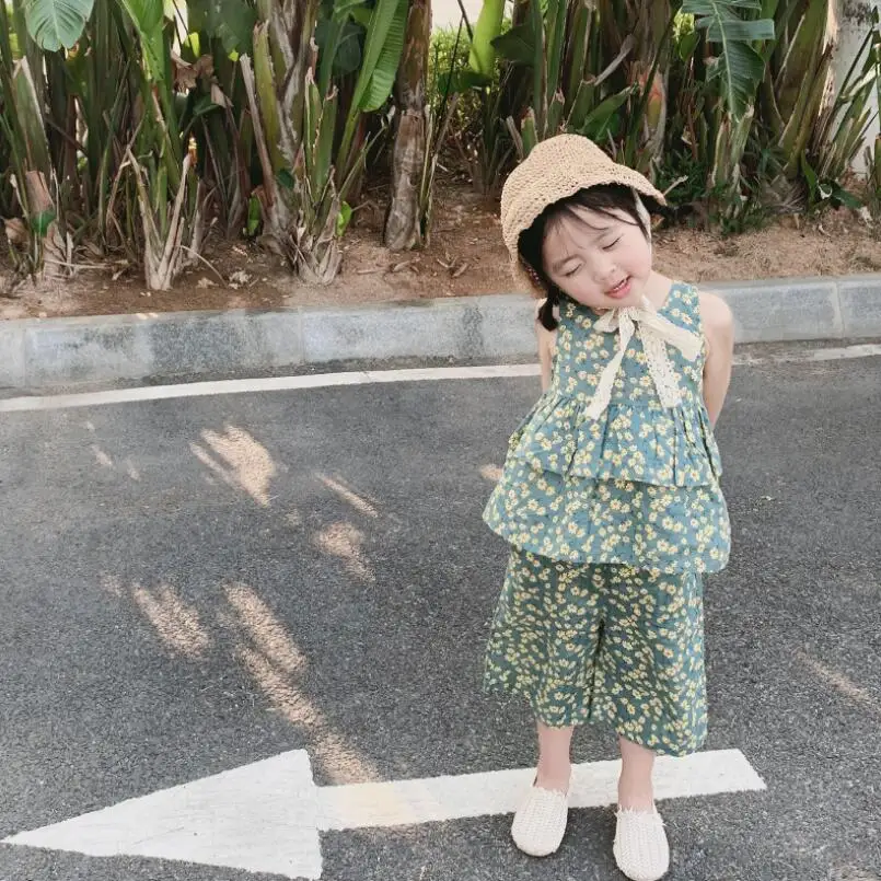 Топ на бретельках с цветочным принтом + штаны комплект из 2 предметов для девочек