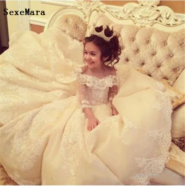 

Flower Girl Dresses for Weddings Train Lace Ball Gown Little Girls Pageant Gown First Communion Dress for Girls Ivory Champagne