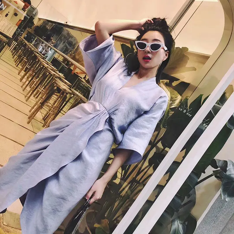 Женское платье с v образным вырезом и асимметричным подолом сексуальное коротким