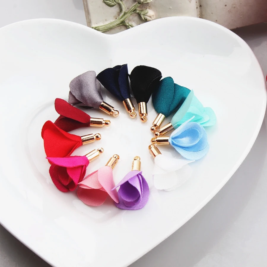 

50pcs/lot colorful printing fabric flowers decoration alloy heads handmade florals fashion tassel flower charms