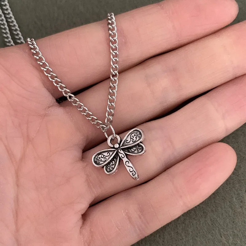 

Exquisite Antique Silver Dragonfly Charms Pendant Necklace Women Jewelry Gift For Friends Dropshipping