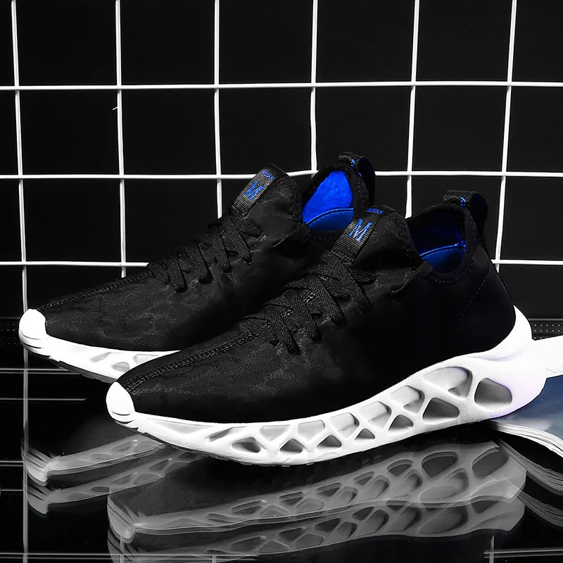 Мужская обувь летние дышащие кроссовки повседневная для влюбленных на шнуровке