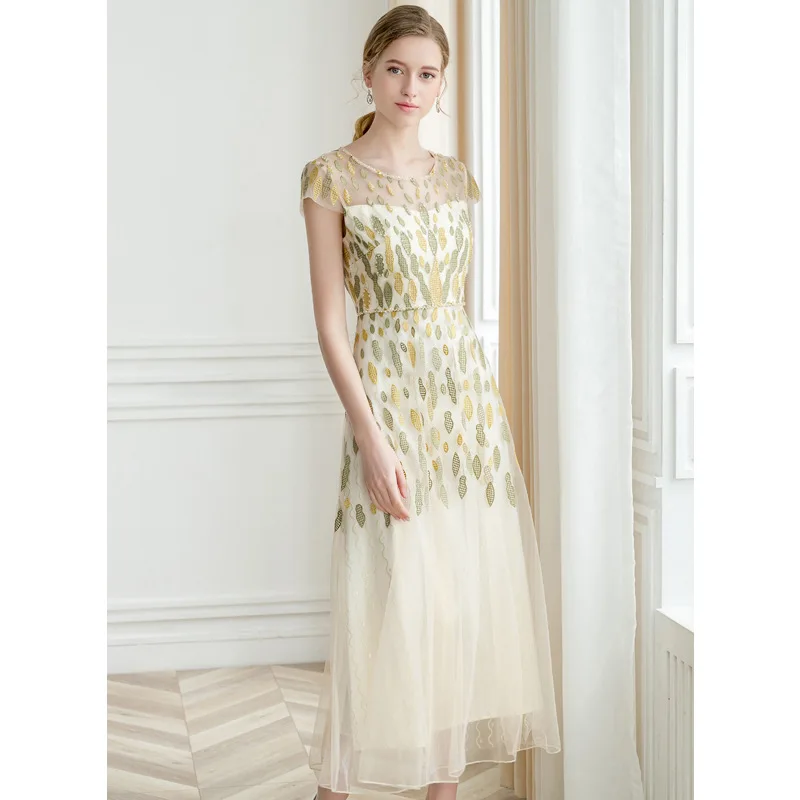 Женское длинное платье с вышивкой синее Сетчатое макси для невесты лето