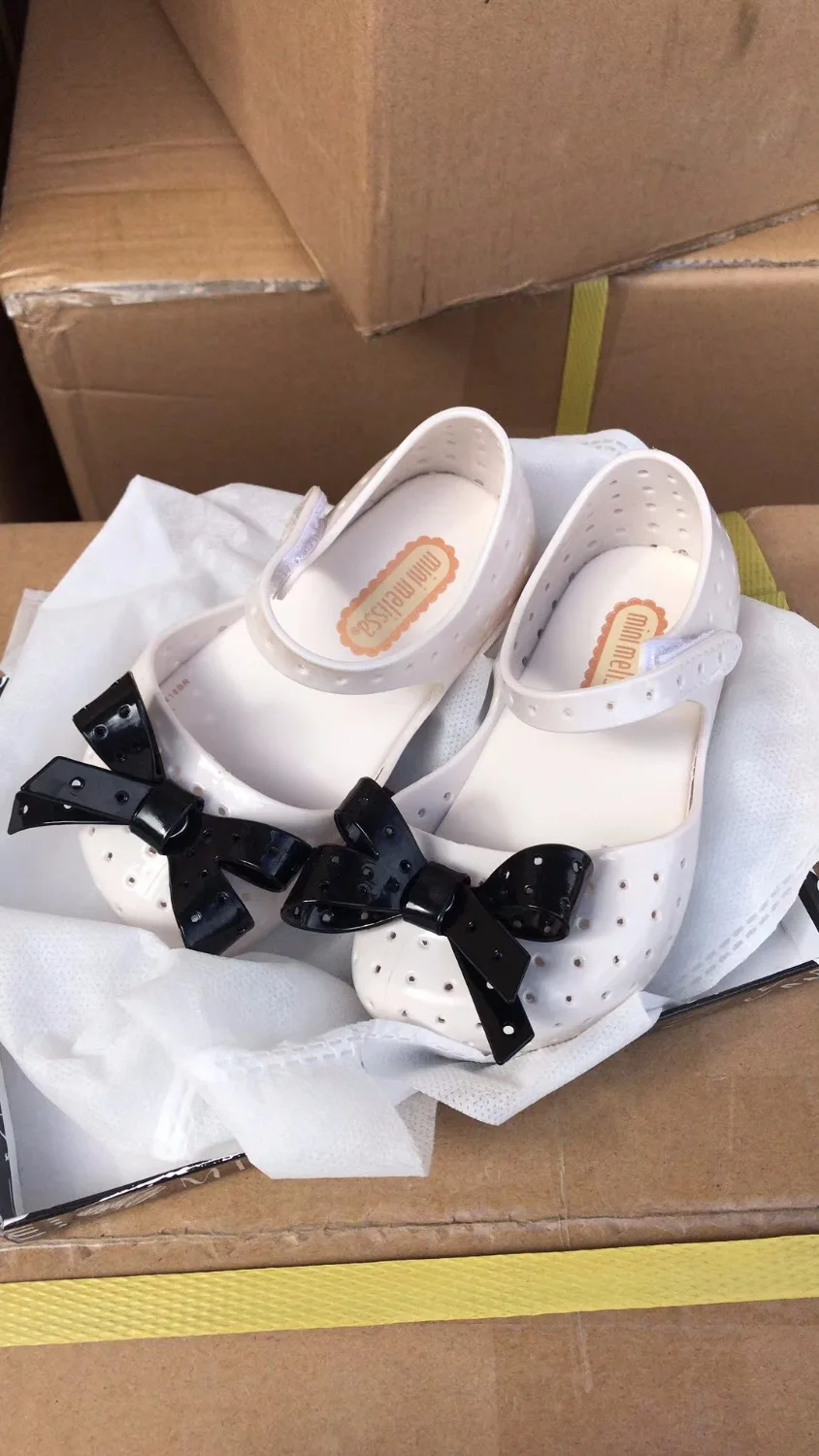 Mini Melissa/ бренд; прозрачные сандалии для девочек; милая детская обувь с бантом; детские сандалии; милая детская резиновая пляжная обувь