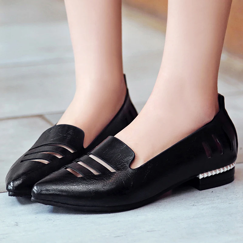 2017 Моды Острым Носом На Низком Каблуке Мелкая рот Случайные Копыта каблуки Полые