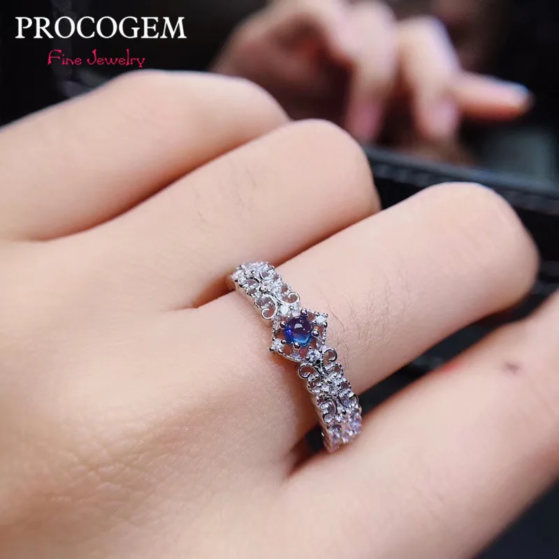 

Кольцо женское из серебра 925 пробы, с натуральным сапфиром