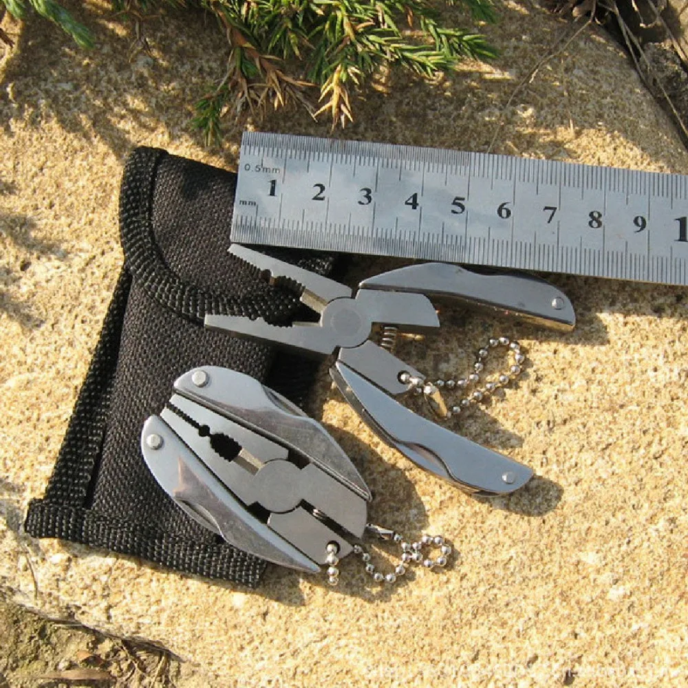 Folding Plier Camping Survival Tool Multifunction Stainless Steel Foldaway Knife Keychain Screwdriver EDC Tools Een multi - tool |