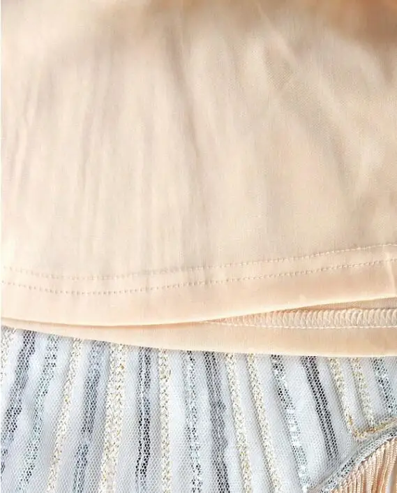 Женское винтажное платье-хлопушка однотонное бежевое платье с блестками и