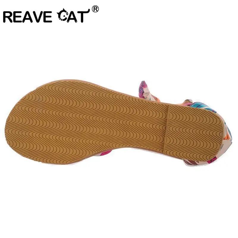 Reave Cat/Большие размеры 34-43 Т ремень Красочные пляж плоский каблук Сандалии для девочек Женская летняя обувь Сандалии для девочек изящные дамские босоножки с лентой, для отдыха