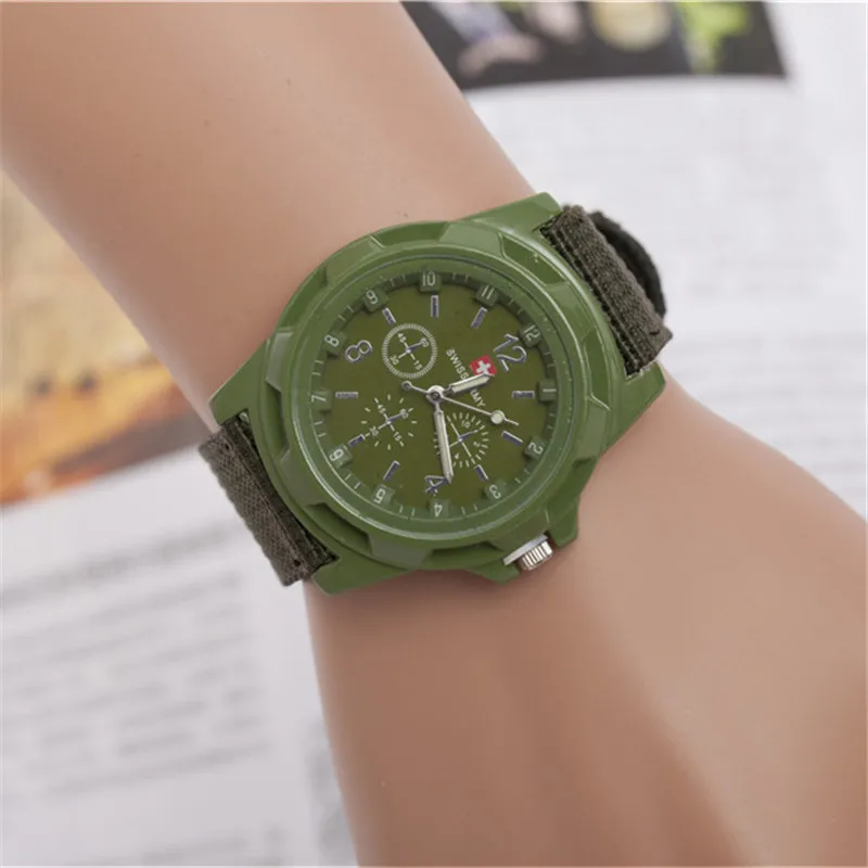 green Модные детские часы для мальчиков с нейлоновым ремешком, наручные часы для студентов, повседневные кварцевые часы для детей, милые Мультяшные часы - Цвет: green