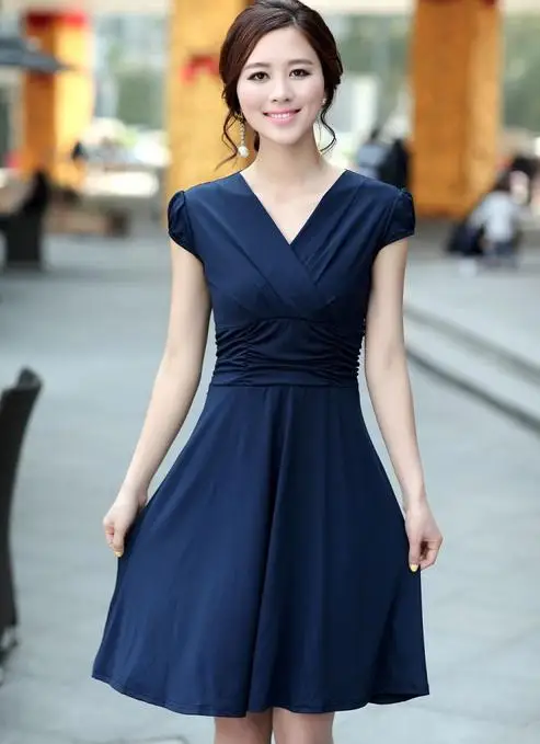 Платья новые повседневные модные длинные узкие однотонные платья с коротким