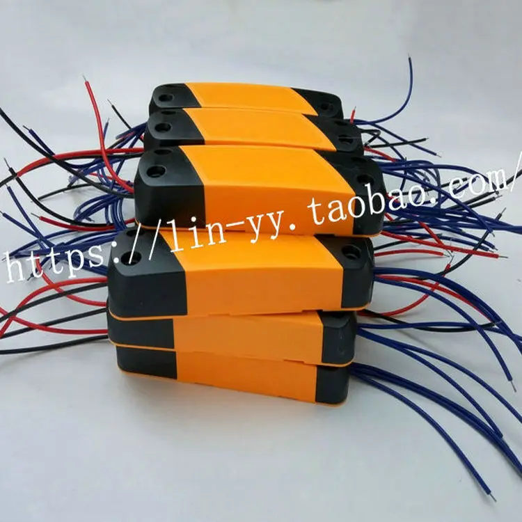 

Wind Turbine Manufacturer Production of Wind Generator Controller 12V 24V Simple Controller