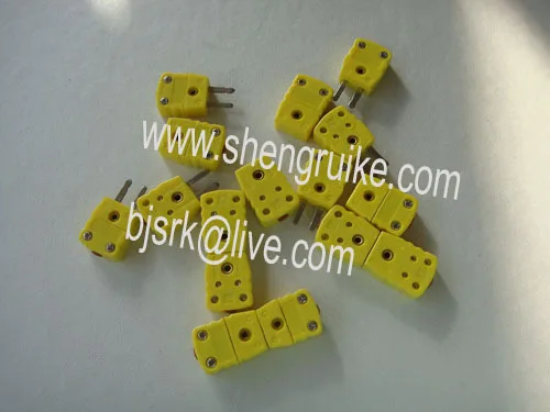 Миниатюрный соединитель термопары типа K с плоским контактом желтого цвета |