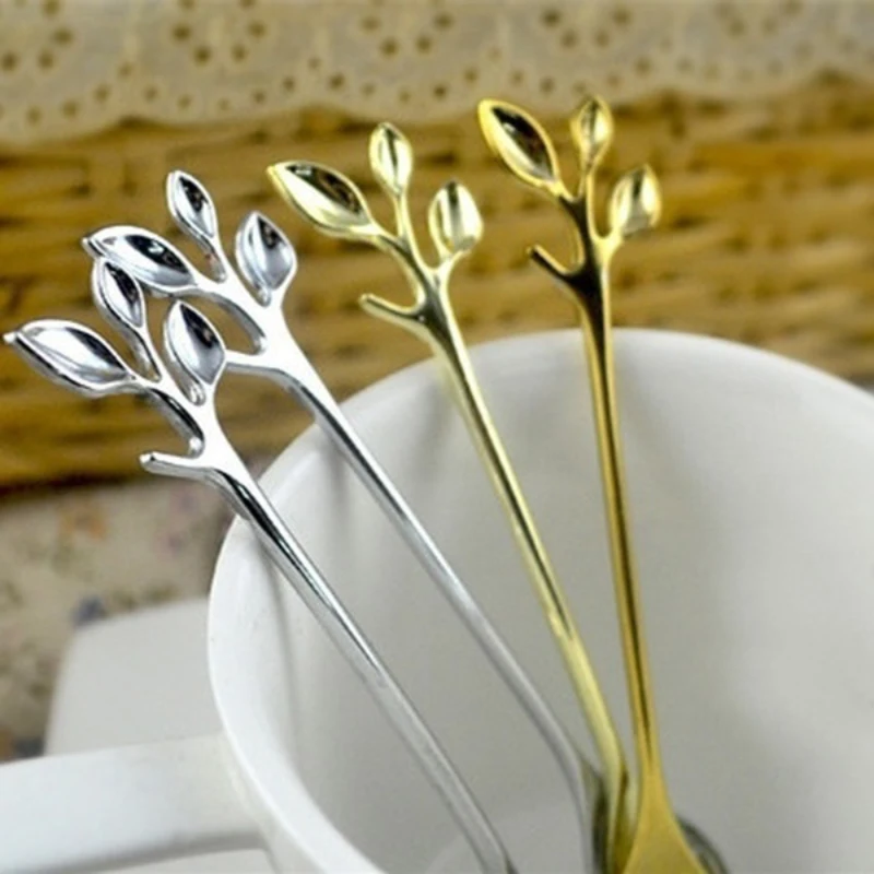 Прекрасная ветка с листьями кофейные ложечки вилки для фруктов прекрасная