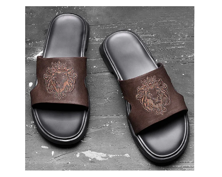 ISSACOCO Summer Men's Genuine Leather Slippers Men's Totem Flip Flops Beach Sandals Outdoor Leisure Non-slip Men Home Slippers