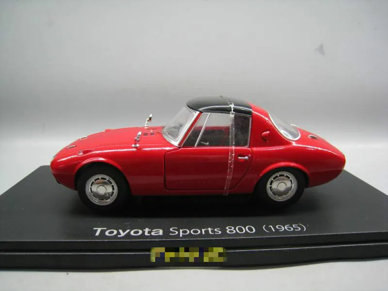 IXO 1/24 масштабная модель автомобиля игрушки TOYOTA SPORTS 800 Литые металлические модели