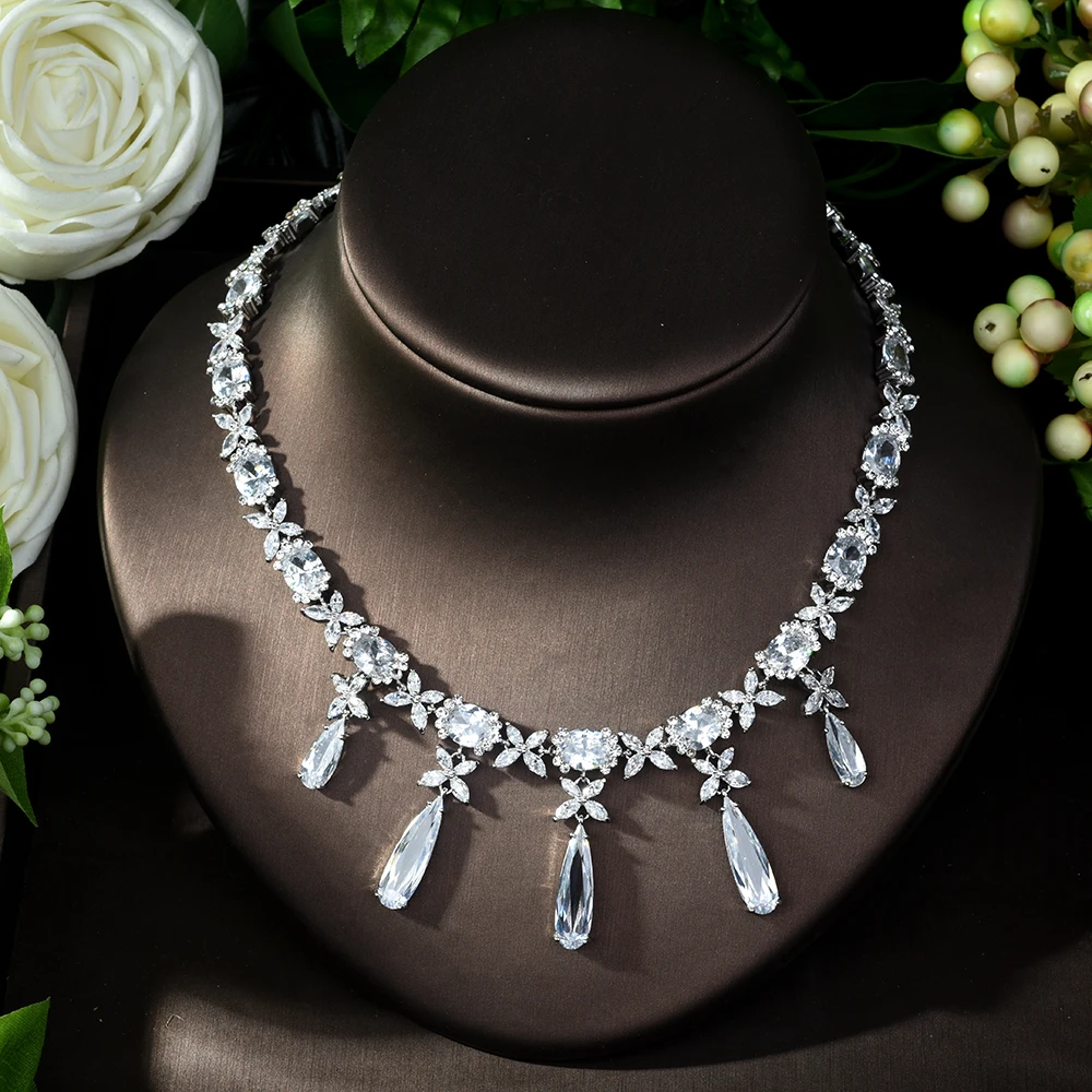 Роскошные комплекты ювелирных изделий HIBRIDE из белого золота в форме капли воды