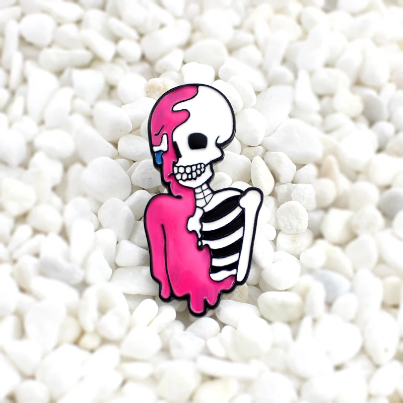 Красно белая брошь с черепом индивидуального дизайна стильная металлическая