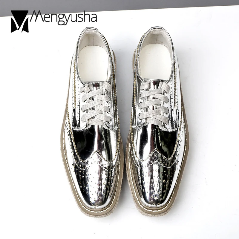 Женские Броги из лакированной кожи с вырезами Винтажная обувь на шнуровке