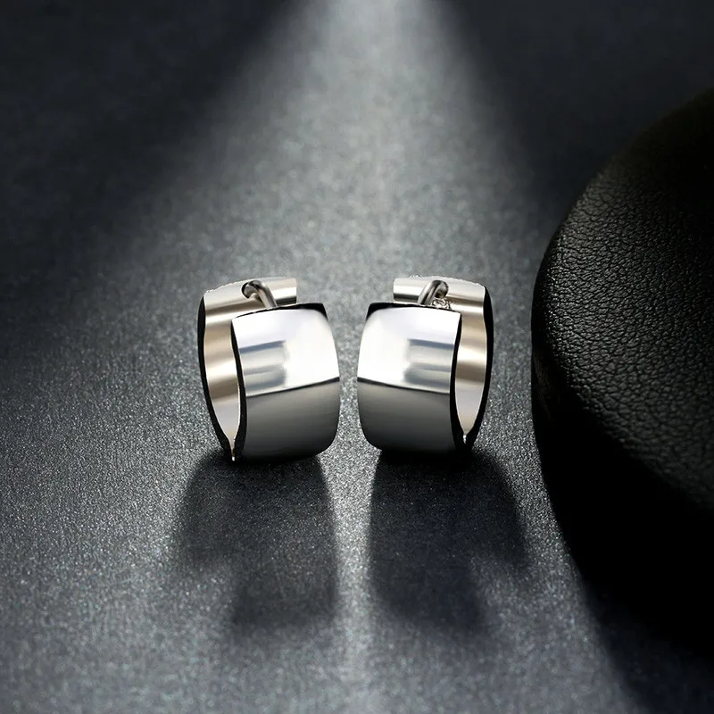 Женские серьги-кольца в стиле панк-рок серебристого цвета | Украшения и