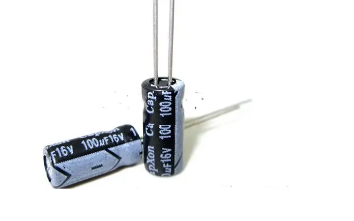 

100 шт. конденсатор 16 v100uf 100 uf16v аутентичный алюминиевый электролитический конденсатор 5*11