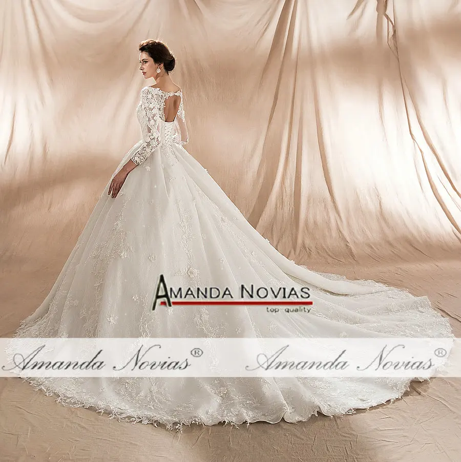 Свадебное платье с длинным рукавом Amanda Novias Кружевная аппликация из цветов
