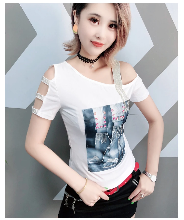 Футболка женская с открытыми плечами пикантный топ принтом со стразами коротким