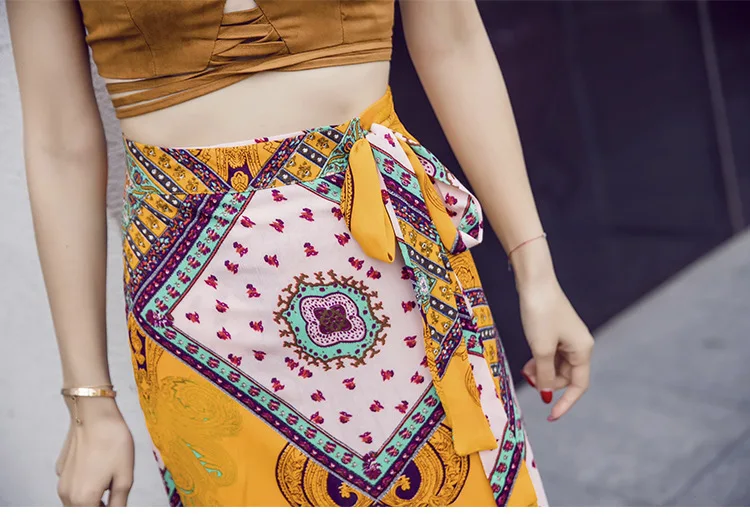 Женское платье-макси с открытой спиной и лямкой на шее | Женская одежда