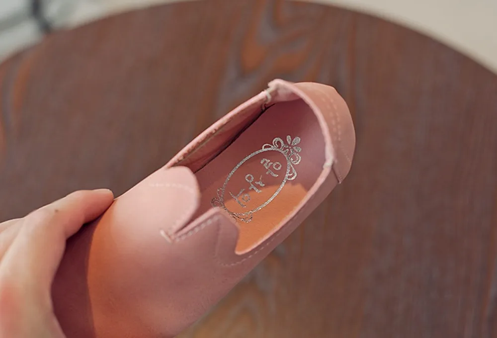 2017 г. Осенние детские винтажные лаконичные однотонные тонкие туфли без застежки