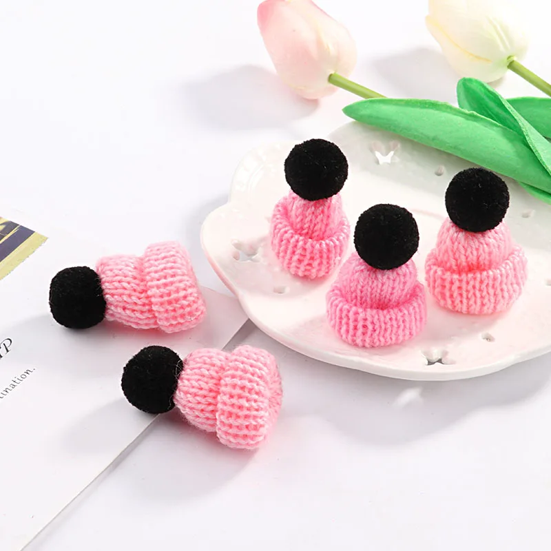 Pink With 04 Pom Мини-Кепка с помпоном 5 см* 3,5 см Рождественская зимняя мини маленькая шерстяная шапка с помпоном DIY ручной работы одежда для волос Веревка материал игрушки аксессуары - Цвет: Pink With 04 Pom