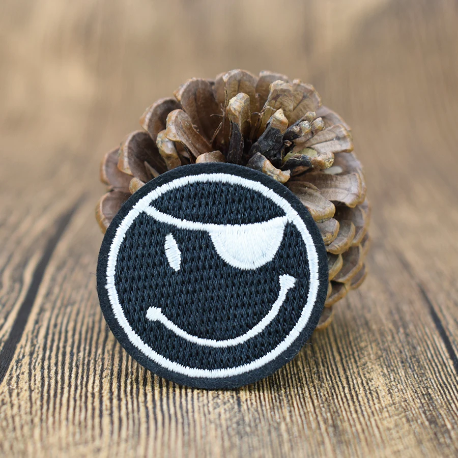 10 шт. пиратские нашивки со смайликом значки на одежду вышитые патчи для