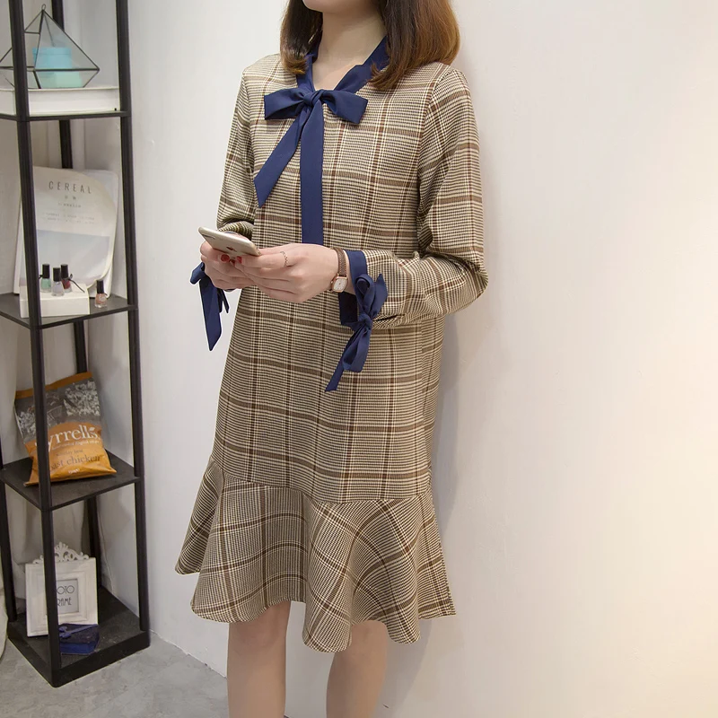 Apricot Plaid XL-5XL размера плюс женское клетчатое платье Весна милое с бантом воротник длинный рукав свободное повседневное Винтажное с рюшами Короткое платье для девушек - Цвет: Apricot Plaid