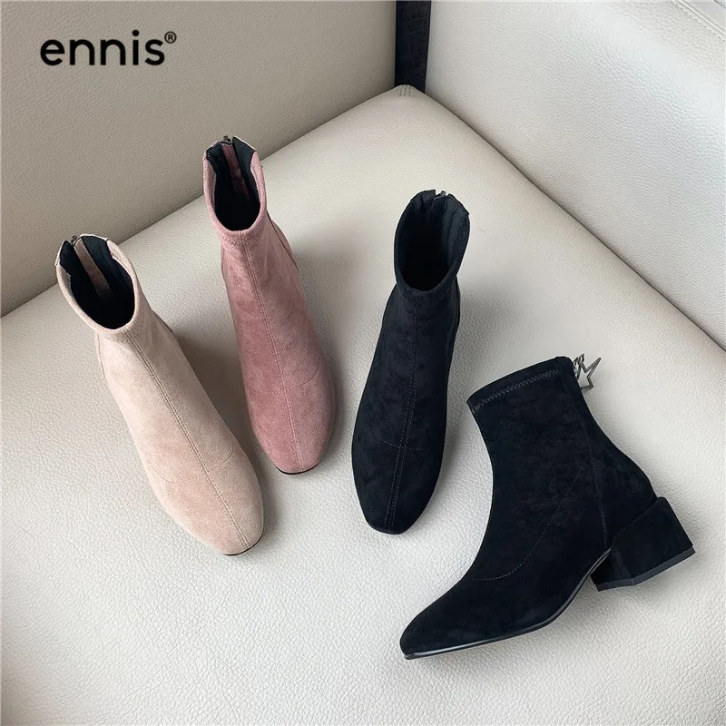 ENNIS/; осенние женские ботинки из флока; замшевые растягивающиеся ботильоны; женские ботинки с круглым носком на квадратном каблуке; модная обувь розового и черного цвета; A960
