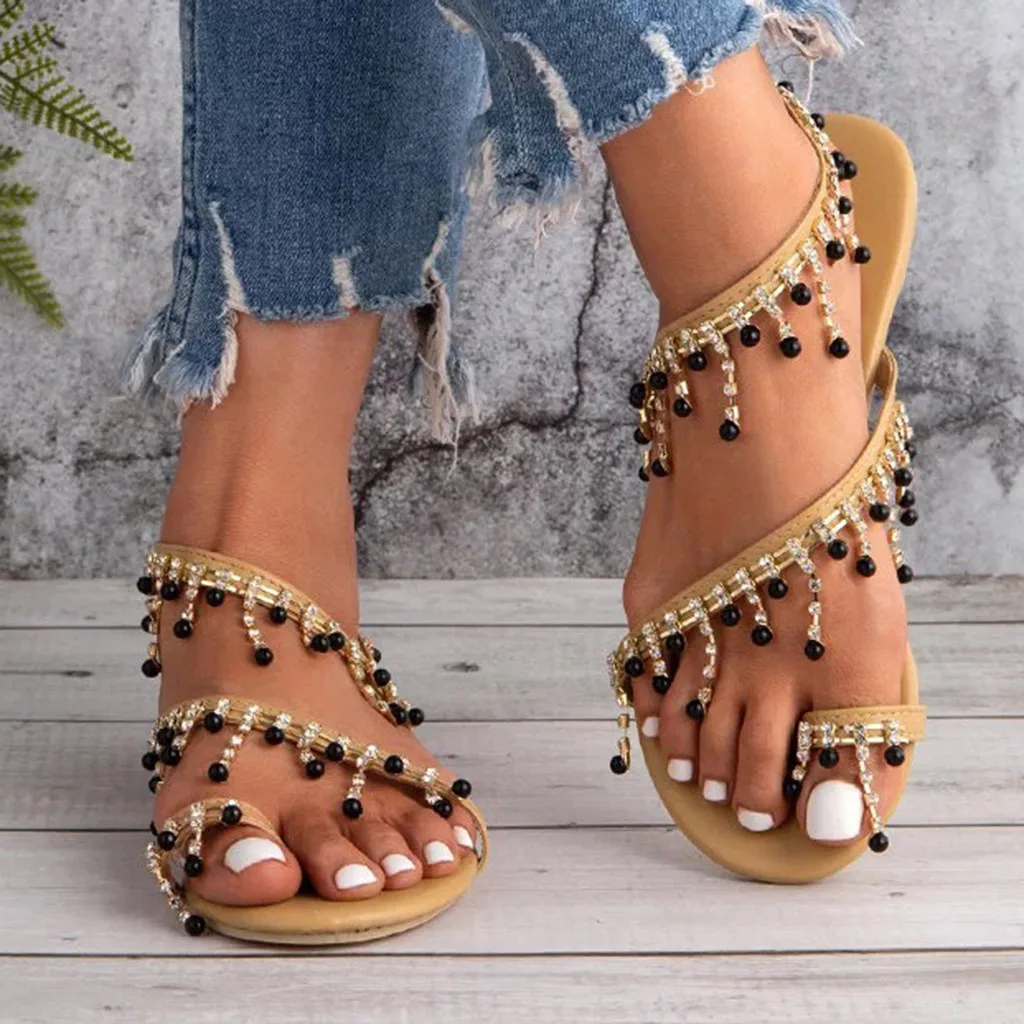 Женские босоножки на плоской подошве удобные сандалии с бусинами повседневные