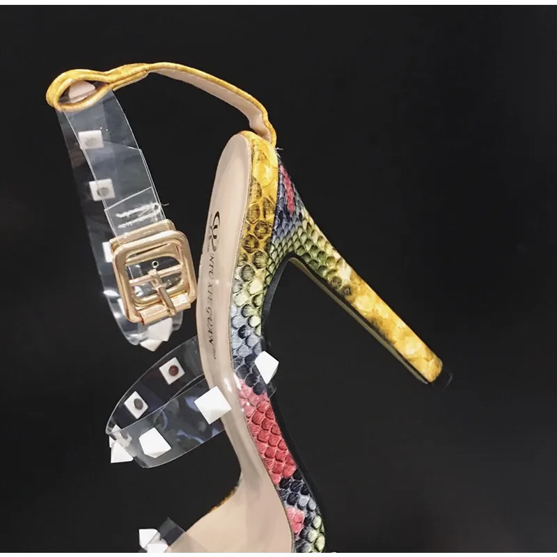 Змеиная кожа летняя обувь женские босоножки модные с узкими заклепки высокие